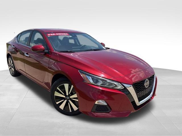 used 2022 Nissan Altima car, priced at $23,137