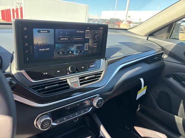 new 2025 Nissan Altima car, priced at $34,030