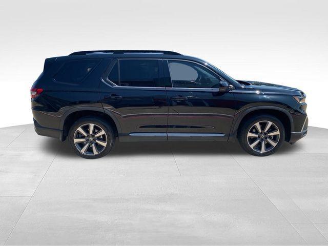 used 2023 Honda Pilot car, priced at $42,993