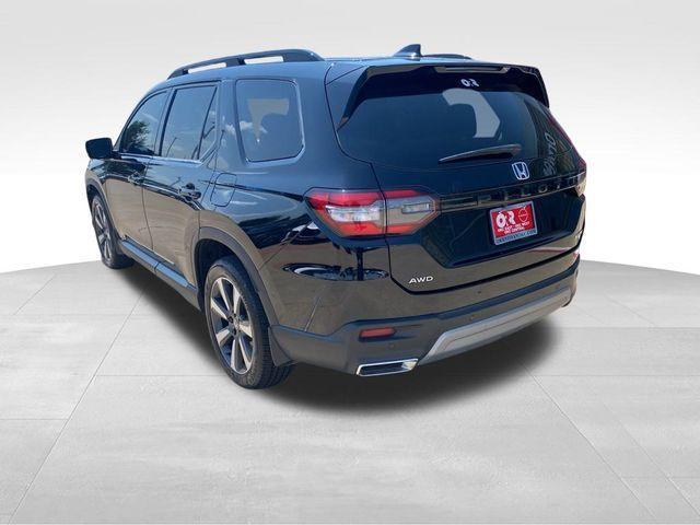 used 2023 Honda Pilot car, priced at $42,993