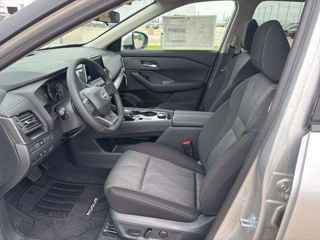 new 2025 Nissan Rogue car, priced at $33,425