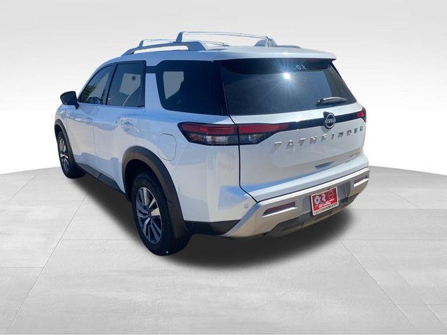 new 2025 Nissan Pathfinder car, priced at $42,015