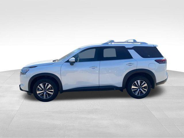 new 2025 Nissan Pathfinder car, priced at $42,015