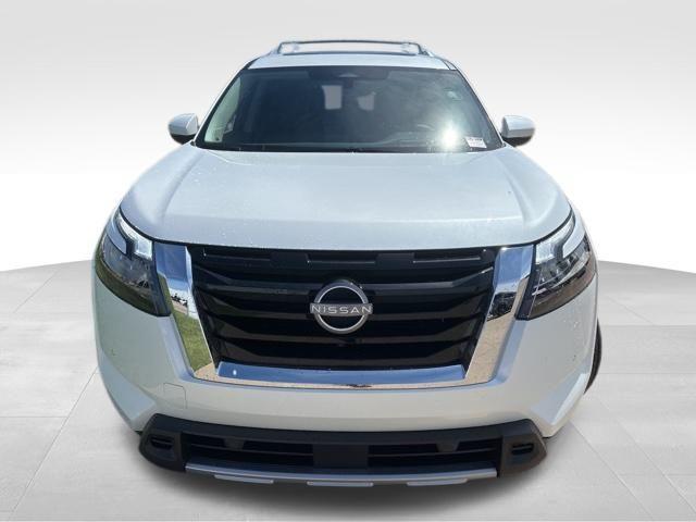new 2025 Nissan Pathfinder car, priced at $46,950