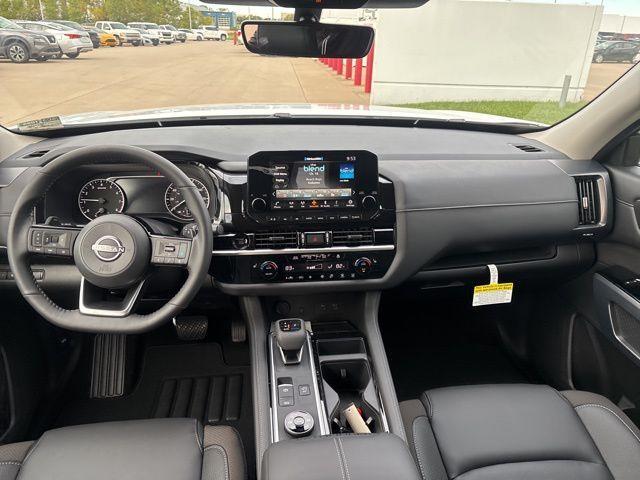new 2025 Nissan Pathfinder car, priced at $41,985
