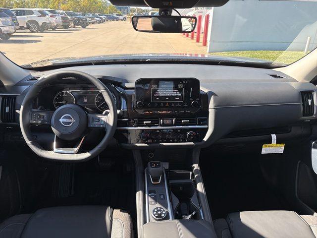 new 2025 Nissan Pathfinder car, priced at $41,590