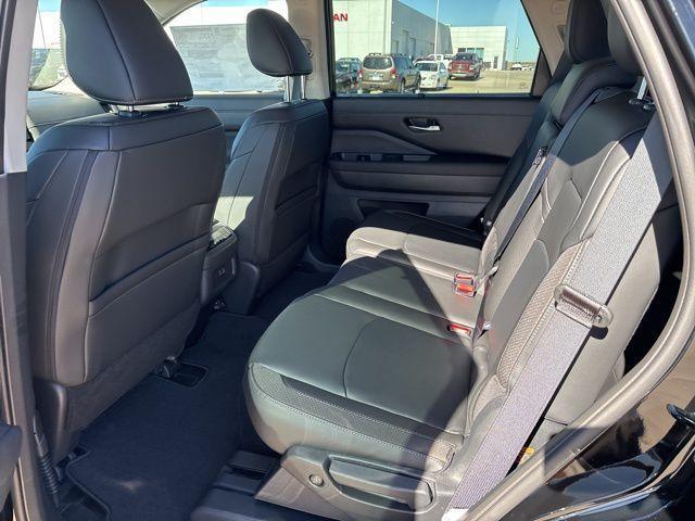 new 2025 Nissan Pathfinder car, priced at $41,590