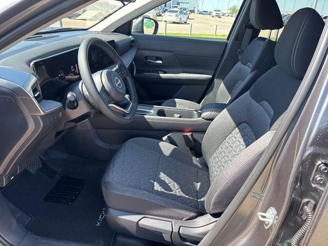 new 2025 Nissan Kicks car, priced at $27,180