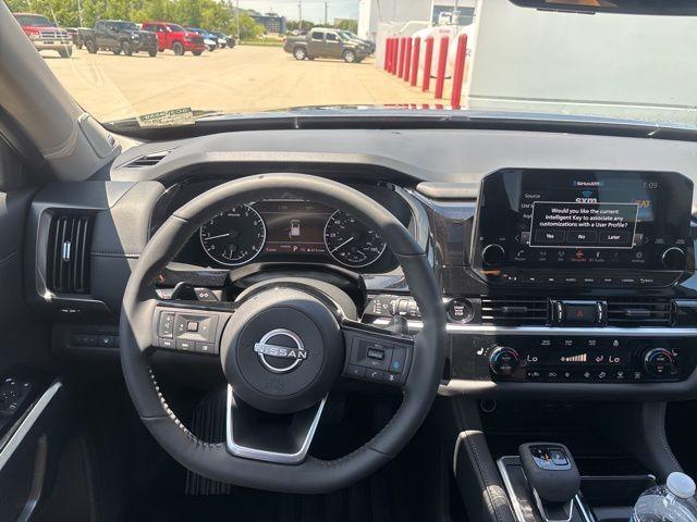 new 2025 Nissan Pathfinder car, priced at $47,555