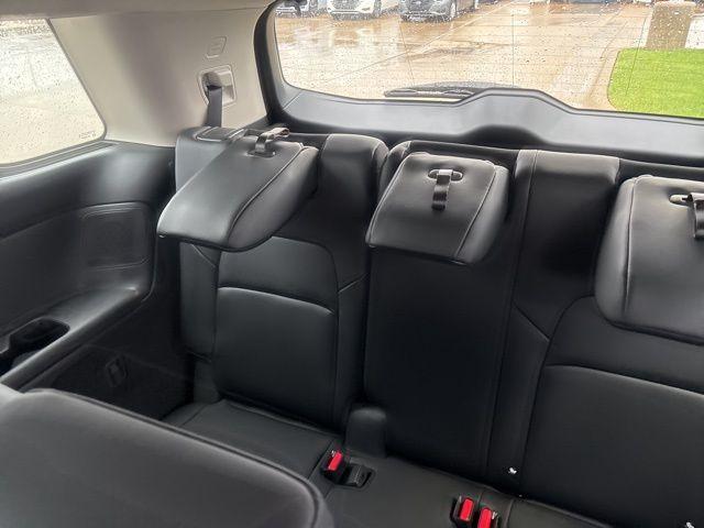 new 2025 Nissan Pathfinder car, priced at $48,570