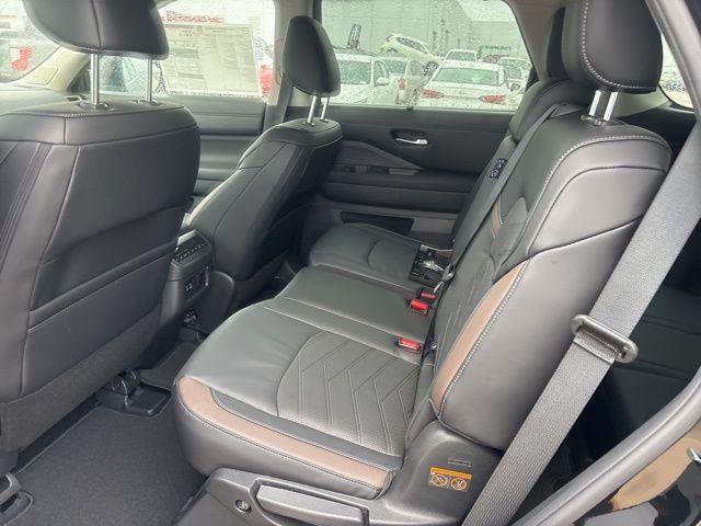 new 2025 Nissan Pathfinder car, priced at $48,570