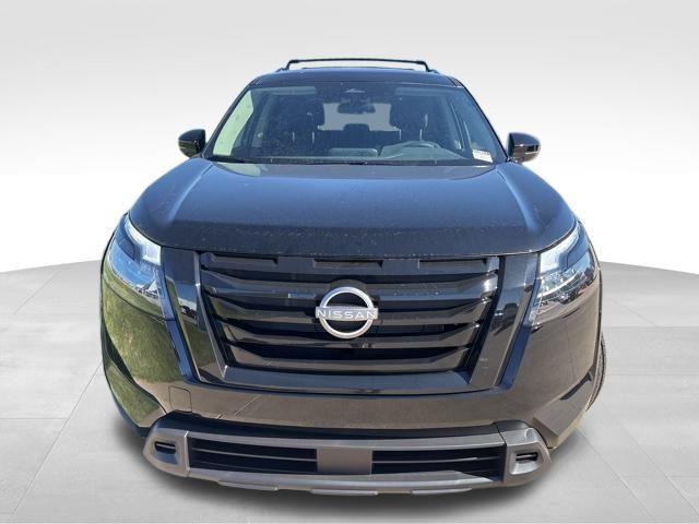 new 2025 Nissan Pathfinder car, priced at $39,375