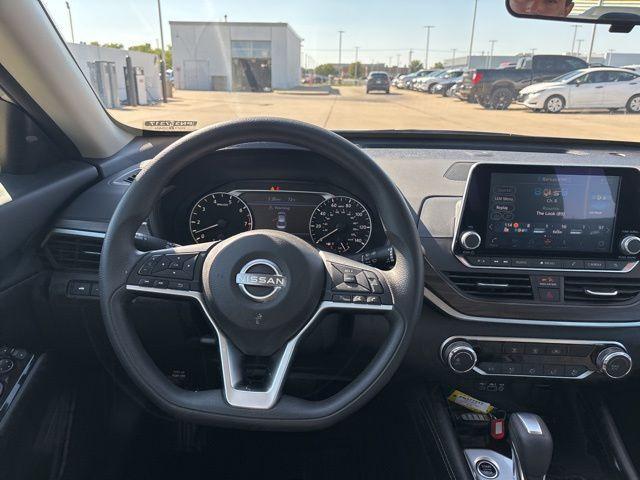 used 2023 Nissan Altima car, priced at $21,722