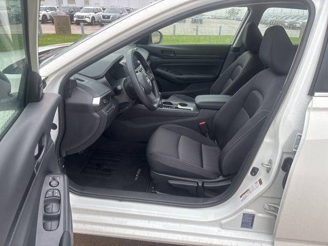 new 2025 Nissan Altima car, priced at $28,505