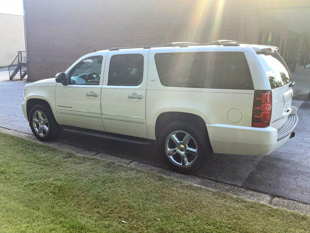 used 2014 Chevrolet Suburban car, priced at $14,995