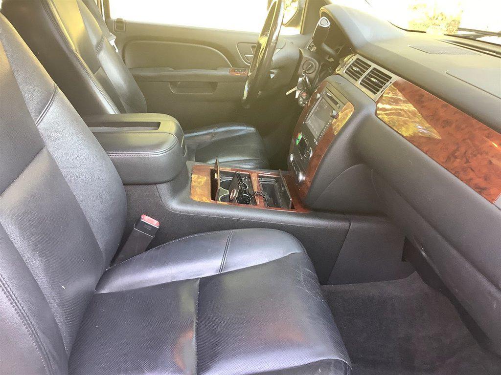 used 2014 Chevrolet Suburban car, priced at $14,995