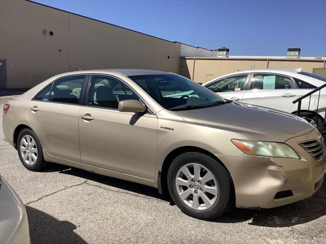 used 2007 Toyota Camry Hybrid car, priced at $3,500