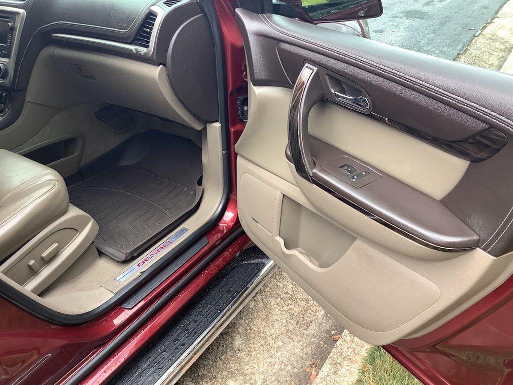 used 2015 GMC Acadia car, priced at $14,995