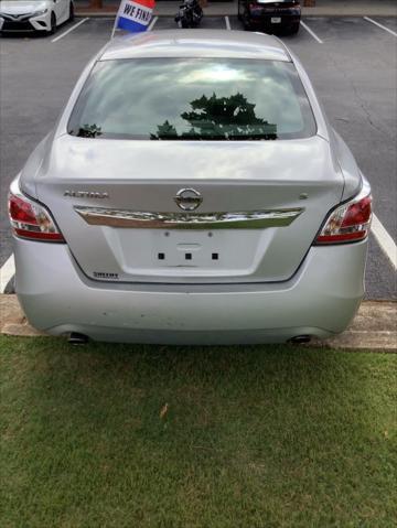 used 2015 Nissan Altima car