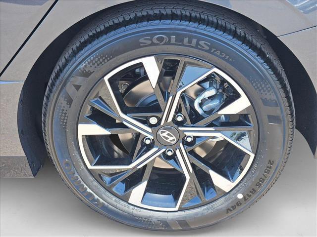 new 2025 Hyundai Sonata car, priced at $28,726