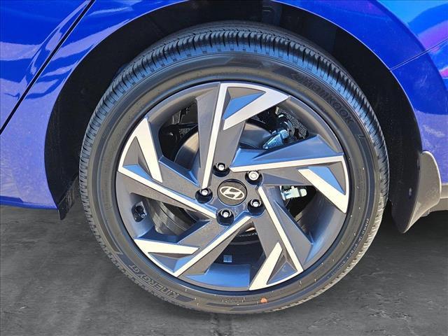 new 2025 Hyundai Elantra car, priced at $25,530