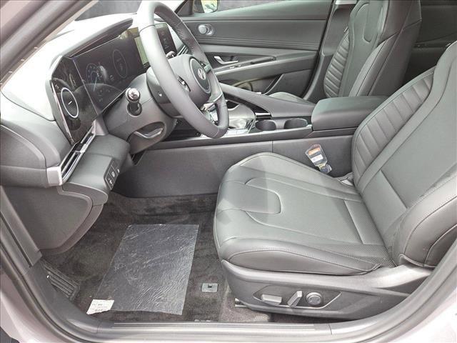 new 2025 Hyundai Elantra car, priced at $31,435