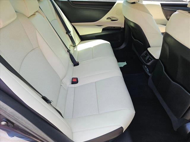 used 2022 Lexus ES 300h car, priced at $37,628