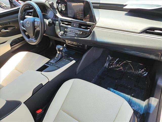 used 2022 Lexus ES 300h car, priced at $35,890