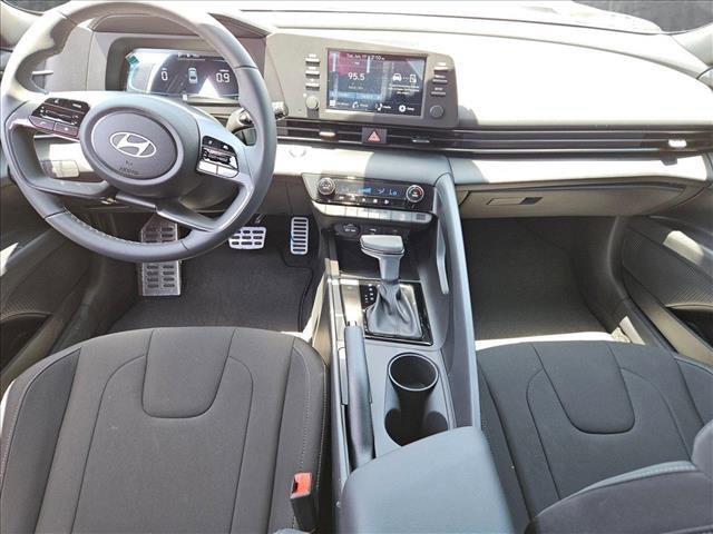 new 2025 Hyundai Elantra car, priced at $25,025