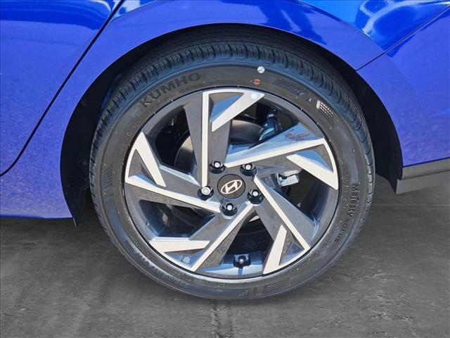 new 2025 Hyundai Elantra car, priced at $25,025