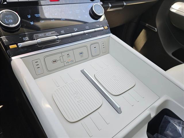 new 2025 Hyundai SANTA FE HEV car, priced at $49,194