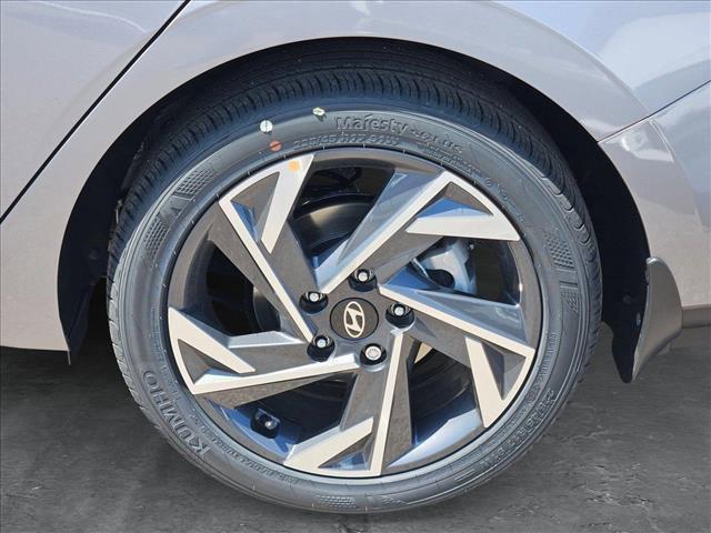 new 2025 Hyundai Elantra car, priced at $25,080