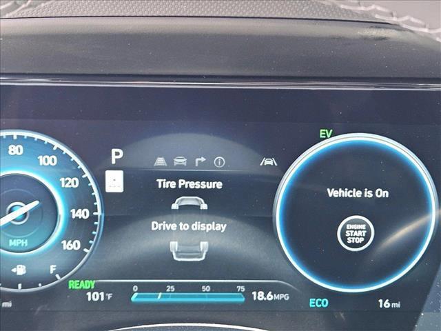 new 2025 Hyundai Elantra car, priced at $31,615