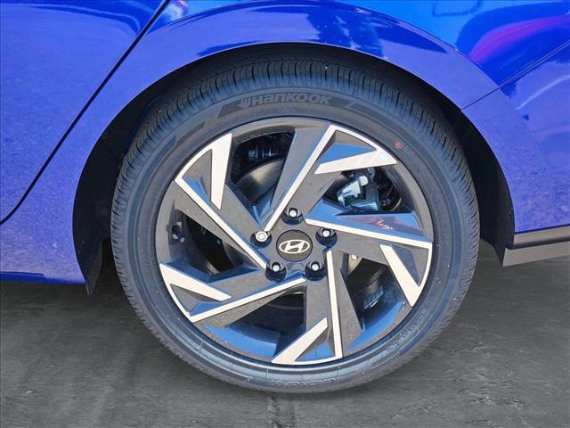 new 2025 Hyundai Elantra car, priced at $31,615