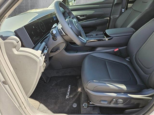 new 2025 Hyundai TUCSON Hybrid car, priced at $37,579
