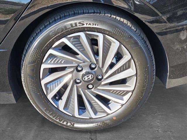new 2025 Hyundai Sonata Hybrid car, priced at $38,600