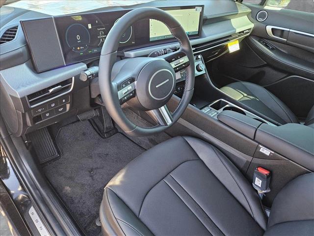 new 2025 Hyundai Sonata Hybrid car, priced at $38,600