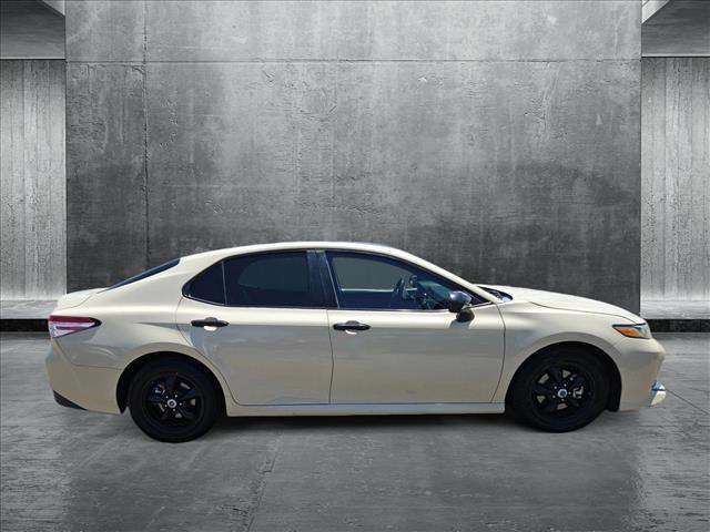 used 2018 Toyota Camry Hybrid car, priced at $19,116