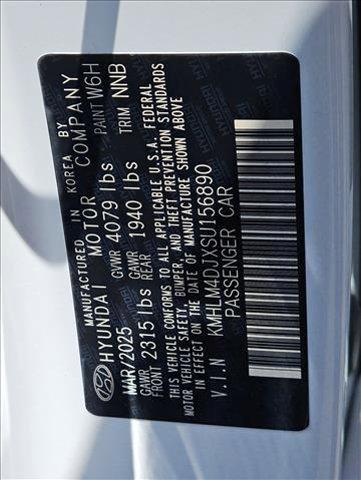 new 2025 Hyundai Elantra car, priced at $29,090