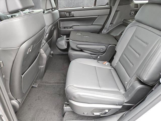 new 2025 Hyundai SANTA FE HEV car, priced at $52,044