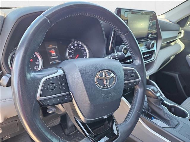 used 2020 Toyota Highlander car, priced at $21,639