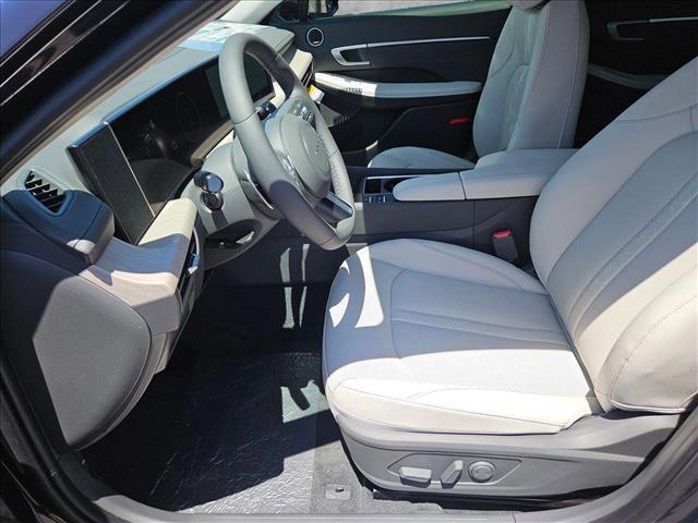 new 2025 Hyundai Sonata Hybrid car, priced at $38,705