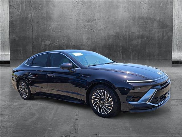 new 2025 Hyundai Sonata Hybrid car, priced at $38,705