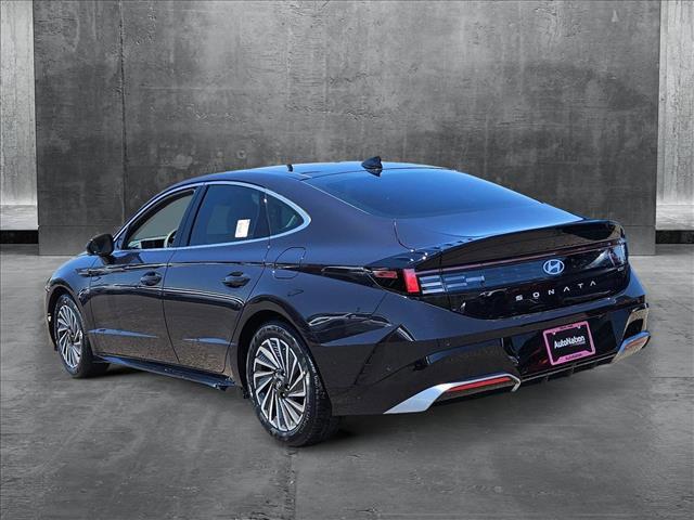 new 2025 Hyundai Sonata Hybrid car, priced at $38,705