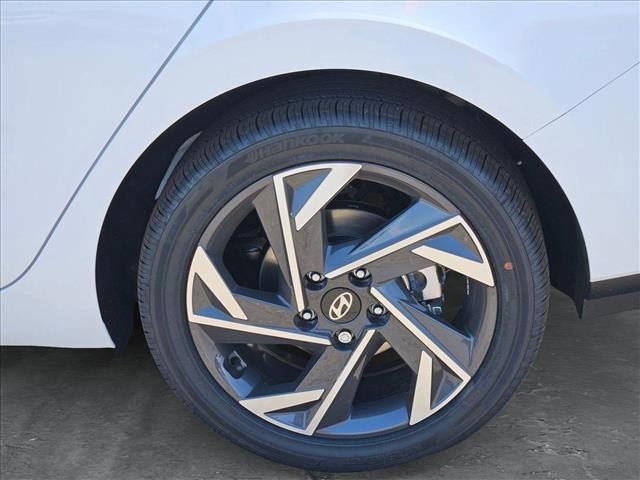 new 2025 Hyundai Elantra car, priced at $29,070