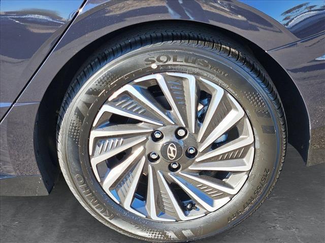 new 2025 Hyundai Sonata Hybrid car, priced at $38,376