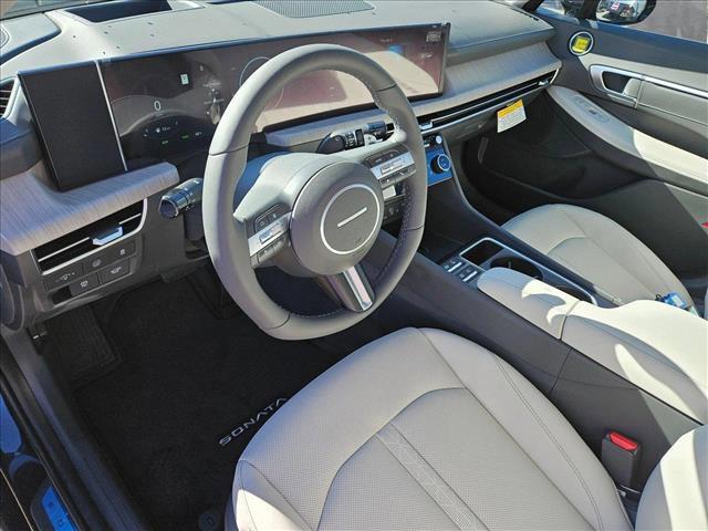 new 2025 Hyundai Sonata Hybrid car, priced at $38,376