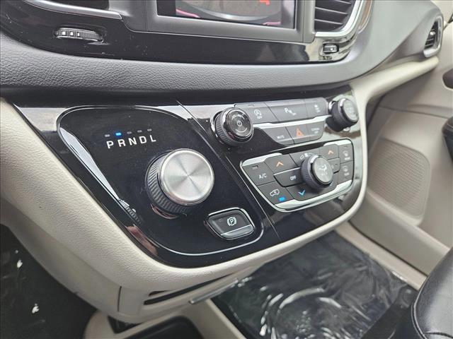 used 2018 Chrysler Pacifica car, priced at $11,915