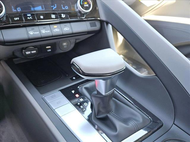 new 2025 Hyundai Elantra car, priced at $24,854