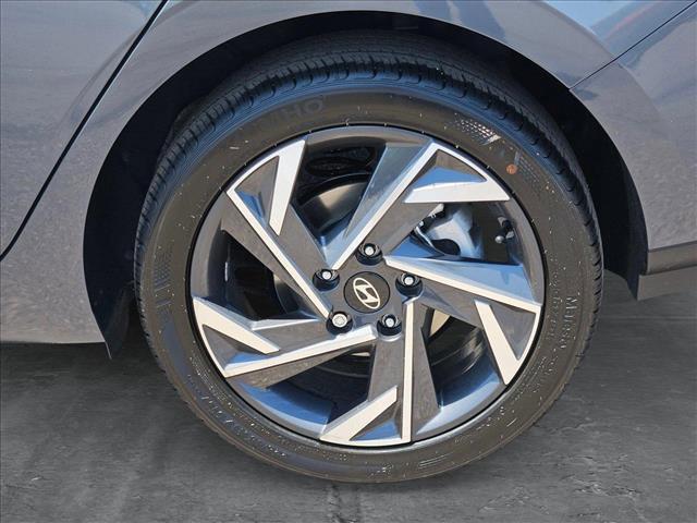 new 2025 Hyundai Elantra car, priced at $24,918